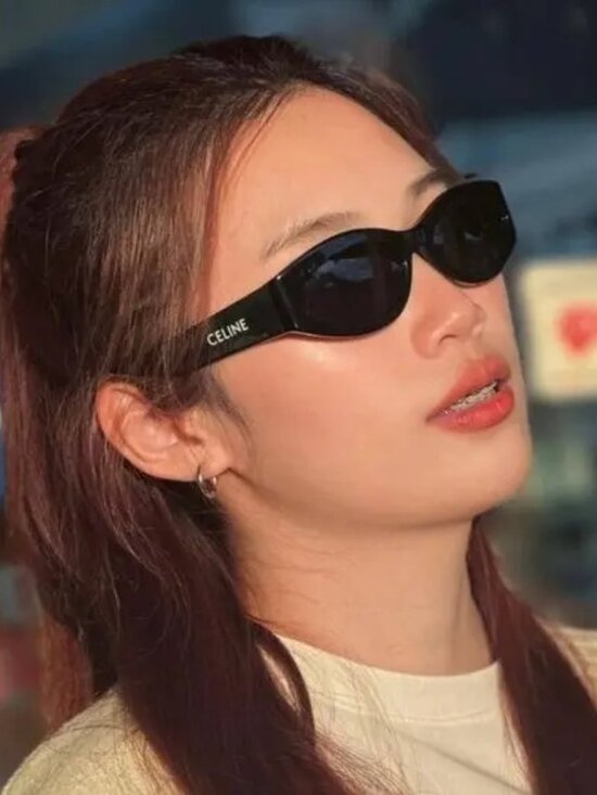 Celine Women Sunglasses Black Grey Cat Eye CL40288I MONOCHROMS 01A NEW AUTHENTIC - Picture 9 of 10